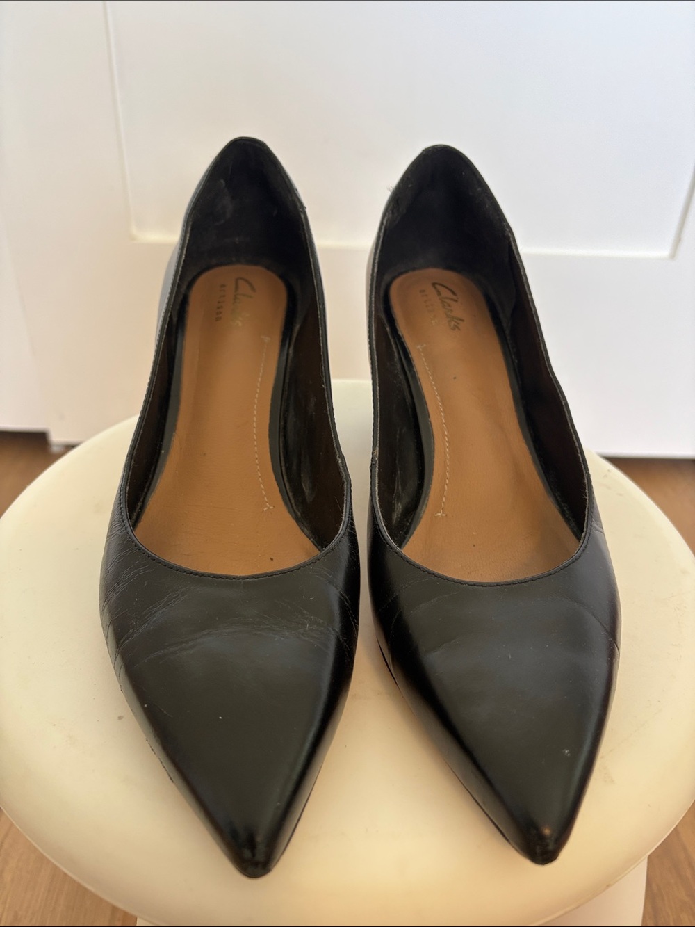 Clarks Black Pointed-Toe Leather Pumps